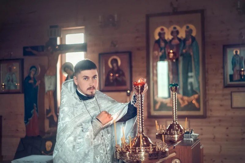 Священник Андрей Ноздрин. Фото: Instagram героя