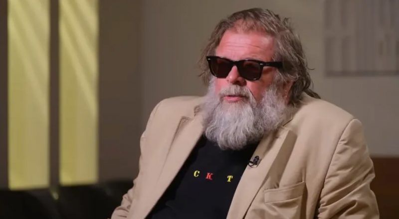 Борис Гребенщиков выставил на благотворительный аукцион жилетку, чтобы помочь политзаключенным музыкантам Irdorath Жилетка Бориса Гребенщикова для аукциона. Фото организаторов аукциона (4)