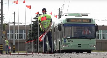 Гродненские водители троллейбуса заняли первое место среди иногородних на конкурсе в Минске