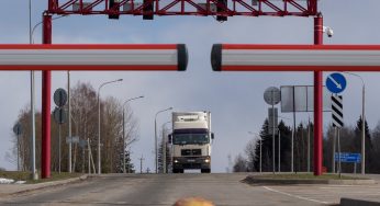 Запретить выезд во время административного процесса, по решению КГБ и госслужащим без разрешения. В Беларуси готовятся менять законы