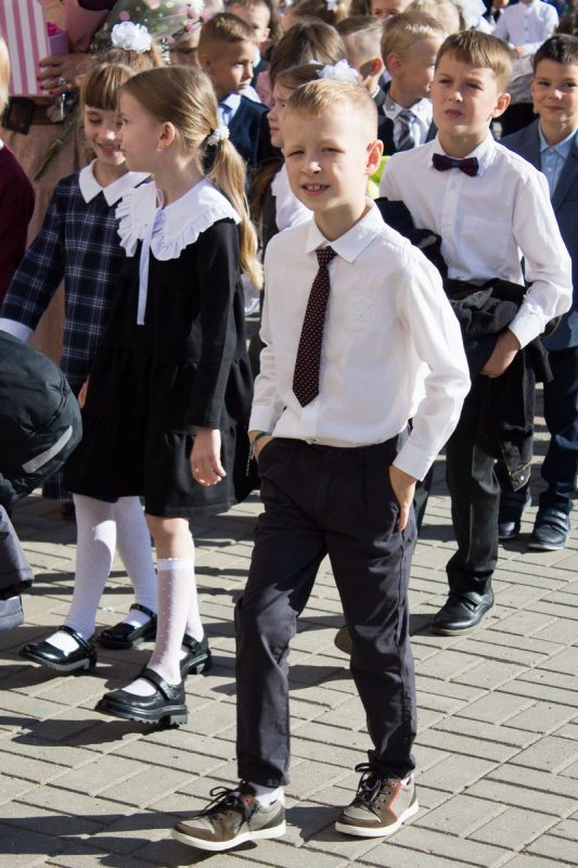 В школах Гродно прошли праздничные линейки (ФОТО)