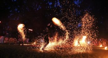 «Крутят что-то себе». Анастасия Ровба открыла фаер-школу где учат не бояться и уважать огонь