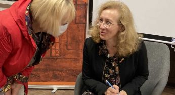«Ні дня без Ажэшкі». Як перакладчыца Святлана Воцінава рэпатрыюе пані Элізу ў беларускую літаратурную класіку