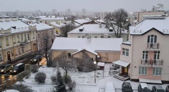 «Проснулся с плохим настроением, открыл окно — снег». Как гродненцы радуются первому снегу