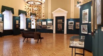 «Художественная летопись» последних 100 лет Гродно можно увидеть в Новом замке: с интерактивом и QR-кодами