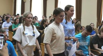Школьница из Гродненской области выиграла деньги от ЮНИСЕФ и собрала 300 кг крышечек