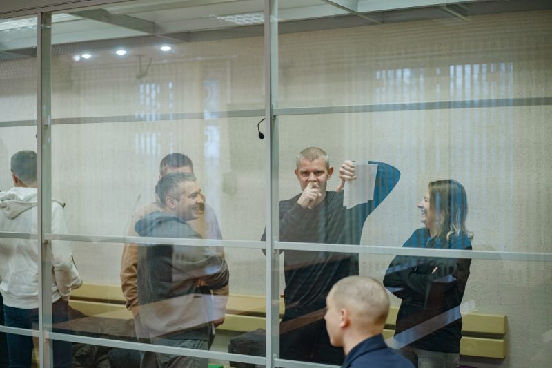 Участники - в суде по делу "Рабочага руху". Фото: "СБ. Беларусь сегодня"