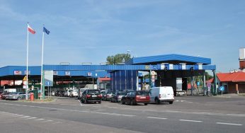 «Бобровники» закрываются: в чем причина, как сейчас попасть в Польшу и что будут делать перевозчики?