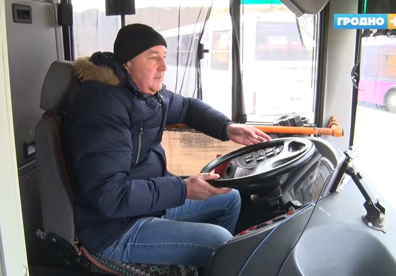 В гродненском автобусном парке можно заработать несколько тысяч рублей, но есть нюанс водитель автобуса гродно