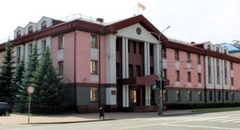 Возле экономического суда в Гродно поставят еще 11 видеокамер. Их купят за наши штрафы