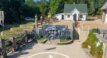 «Нет состава правонарушения». Власти ответили на просьбу Бондаревой закрыть агроусадьбу «Литовка»