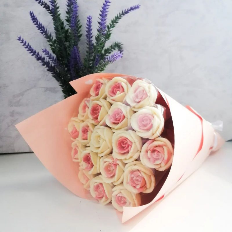 букет шоколадных роз - шоколадный букет из роз - нежных и красивых цветов