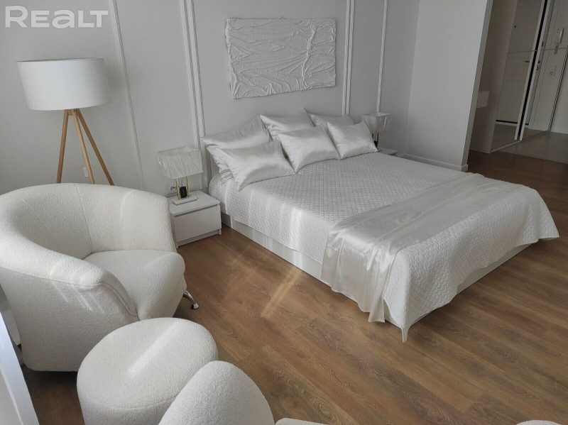 Недвижимость недели: квартира с 50 оттенками белого продается в Гродно Еще спальня в квартиры на Старомалыщенской