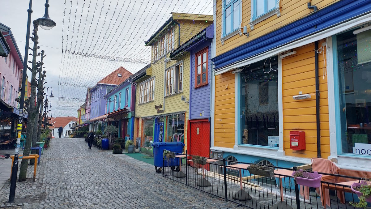 Деревянные домики в центре города Ставангер - типичный символ Норвегии