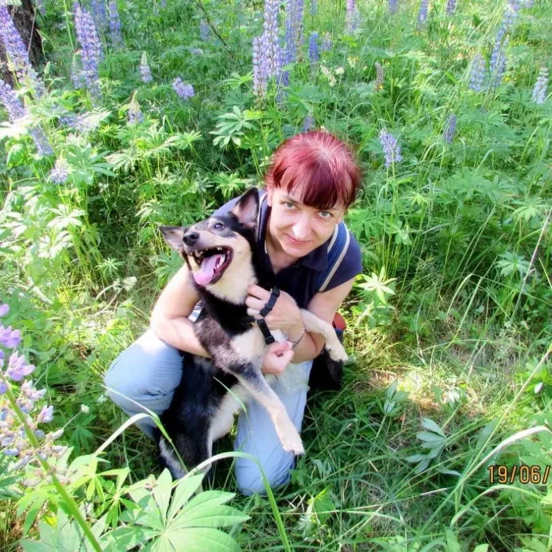 Зоопсихолог Екатерина Кастрицкая и один из ее питомцев. Она может дать совет, как организовать эмиграцию с питомцем и как помочь животному адаптироваться