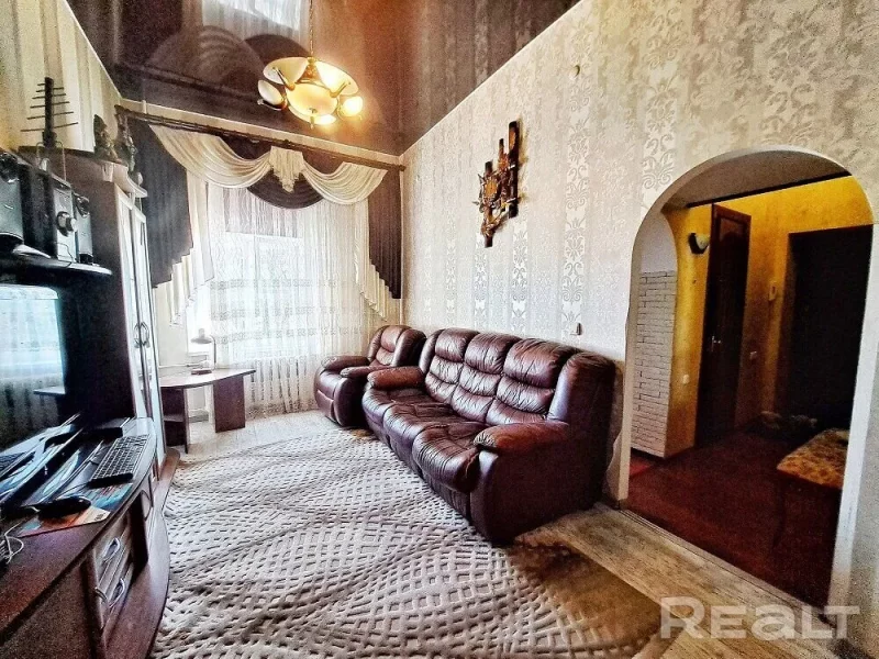 Зал квартиры на Социалистической