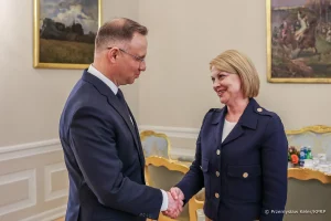 Анжелика Борис встретилась с Анджеем Почобутом в колонии - с разрешения Лукашенко Встреча Анджея Дуды с Анжеликой Борис