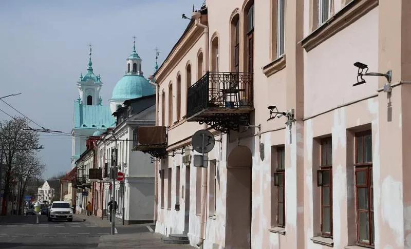 К Фестивалю национальных культур 2024 в Гродно отремонтируют почти 100 домов в историческом центре ремонты фасадов в историческом центре Гродно к фестивалю национальных культур 2024