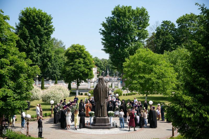В Гродно торжественно открыли памятник митрополиту Филарету