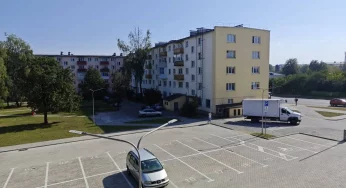 Гродненцы возмутились из-за парковки около одной из новостроек — $ 2000 за место