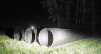 Директор нарисовал место хранения труб от руки. Выяснились подробности гибели 4-летнего мальчика в Лиде