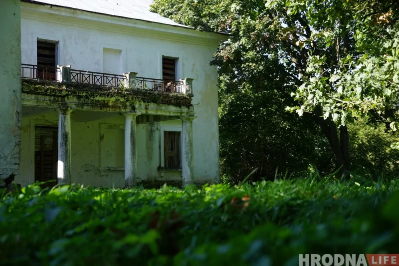 В Щорсах продают бывшую библиотеку Хрептовичей - раньше в ней работал Адам Мицкевич Бывшая библиотека Хрептовичей в Щорсах. Фото: из архивов Hrodna.life