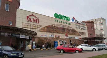 «Хуже, чем в сарае». Гродненец пожаловался на грязь в торговом центре на Девятовке