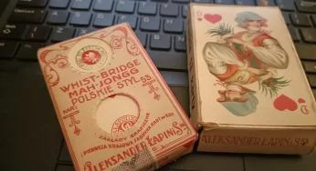 «Ценность для Гродно». Поляк случайно нашел запечатанную колоду карт с фабрики Лапиных