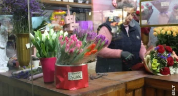 Белорусов возмутила стоимость тюльпанов – винят санкции и введенные ограничения на торговлю 