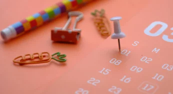 В июле будут большие выходные — как оплатят больничные и отпуски?