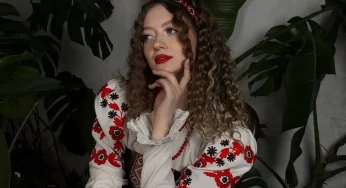 В центре Гродно на День Независимости блогерке Анджилише сделали предложение