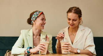 «Приду в гости, выпью вина или схожу с тобой в бар». Гродненка в соцсетях предложила стать «подругой на час»