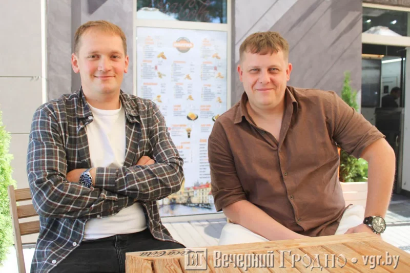 «Шаурма — не фастфуд». Как сварщик и железнодорожник открыли в Гродно шаурмичную