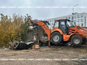 В Гродно сносят аварийные гаражи на улице Гаспадарчей: что будет на их месте?  Снос гаражей на улице Гаспадарчей в Гродно