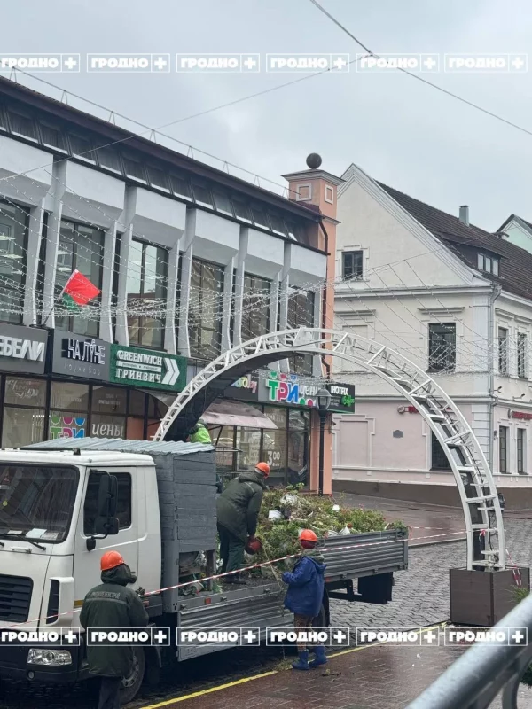 В Гродно начинают подготовку к новогодним праздникам