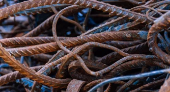 В Гродно предпринимателям предлагают заработать на разборке старых автобусов