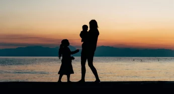 Белстат: жительницы области чаще всего рожают первенцев до 30 лет