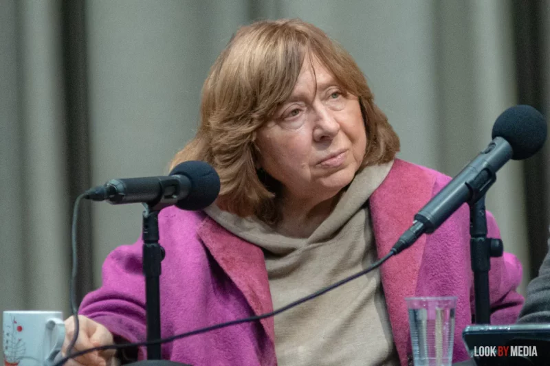 Говорить на родном языке, языке врага и языке соседа – нормально в XXI веке. Почему не прав Киркевич, когда пытается деколонизировать Алексиевич Святлана Алексіевіч - беларуская пісьменніца, лаўрэатка Нобелеўскай прэміі па літаратуры © LookByMedia