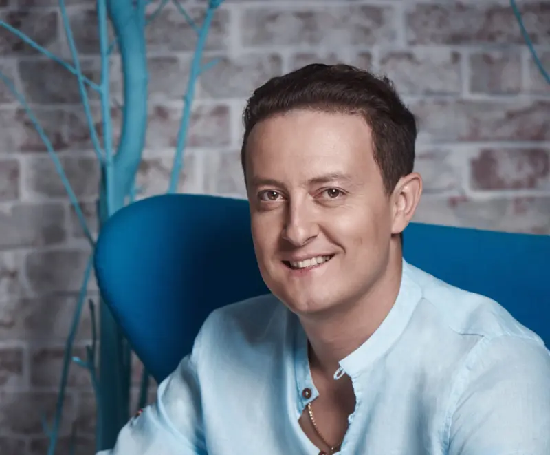 В Гродно выступит российский актер из “Универа”, который сначала говорил о мире, а потом поддержал войну Станислав Ярушина