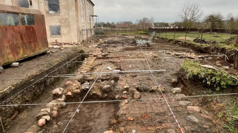 В Изабелине при реставрации синагоги обнаружили фундамент неизвестного здания 