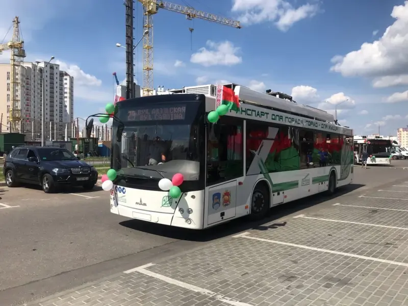 У гродненского троллейбуса №23 появился хейтер. Автобусный парк отреагировал У гродненского троллейбуса №23 появился хейтер. Автобусный парк отреагировал