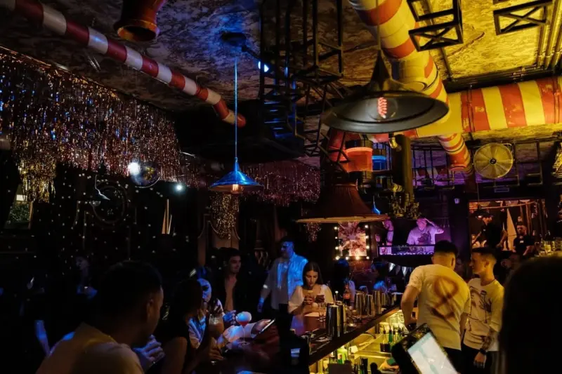 Бары в Гродно; бар "Фарадей"