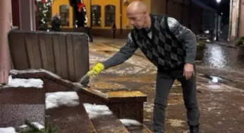 В Гродно ледяной дождь: коммунальщики работают, “Коробчицкий Олимп” закрыт, транспорт задерживается