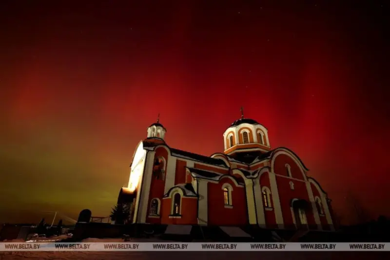 Беларусь накрыла сильная магнитная буря: над Гродно заметили полярное сияние