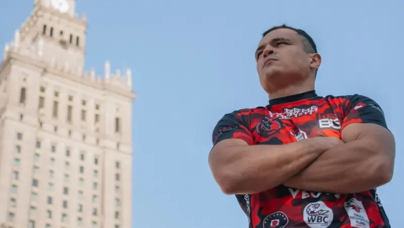 Боксер-эмигрант из Лиды опроверг слова польских коллег — теперь тренируется в Дубае 