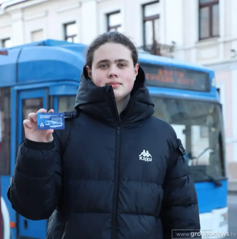 “Работал два дня”. Дизайн новых карт для оплаты проезда разработал 17-летний гродненец
