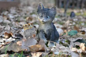 Кремация и скотомогильники: как в Беларуси правильно хоронить домашних животных? 