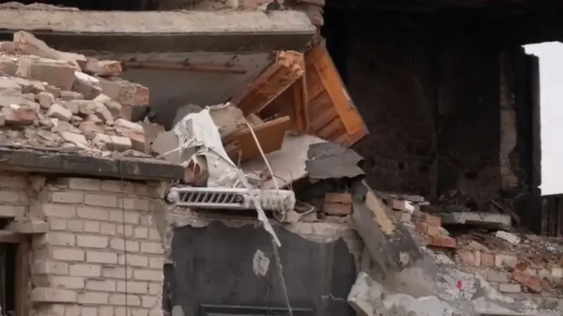 “40 километров кататься туда-сюда?”. Пострадавшим от взрыва дома под Гродно предложили арендное жилье в Обухово 