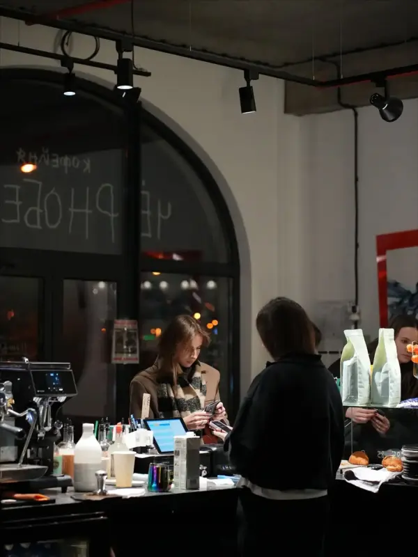 В Минске открылась кофейня с «гродненским вайбом» — к сотрудничеству пригласили белорусский бренд