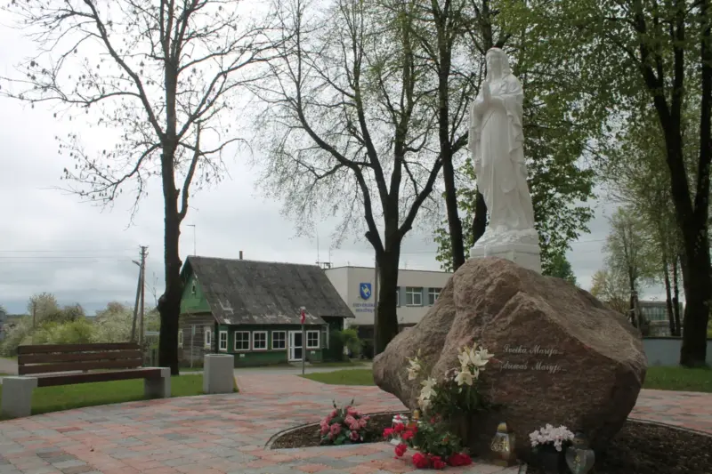Девянишкес — крупнейшая деревня Девянишкского выступа. Фото: Hrodna.life